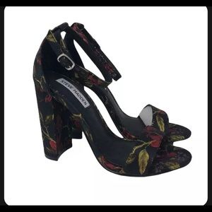 Steve Madden Carrson Red Multi Heels